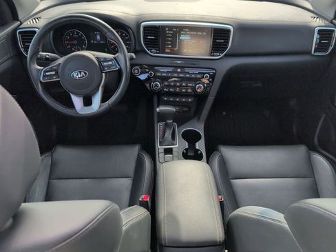 Used 2021 Kia Sportage EX w/ EX Technology Package image 18