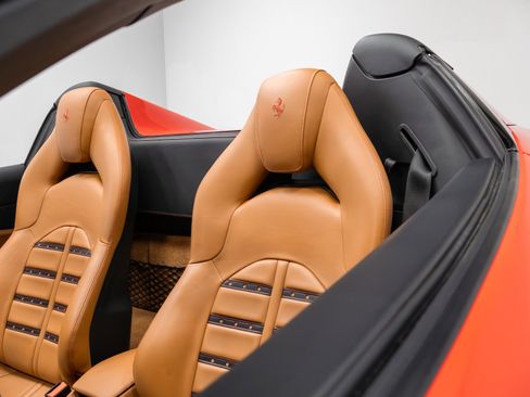 Used 2016 Ferrari 488 Spider image 66