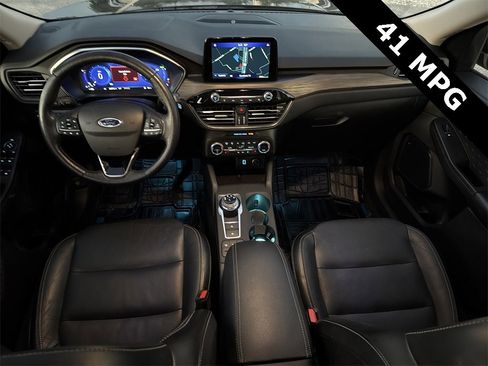 Used 2020 Ford Escape Titanium image 26