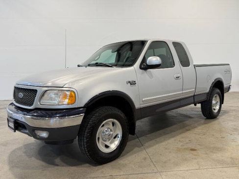 Used 2000 Ford F150 4x4 SuperCab image 1