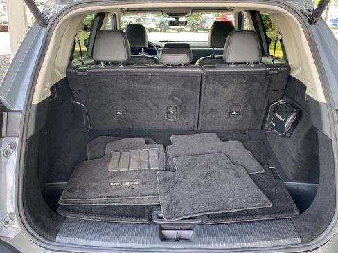 Certified 2023 Nissan Rogue Platinum w/ Platinum Premium Package AWD/4WD image 10