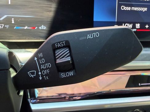 Used 2023 BMW 760i xDrive AWD/4WD image 25