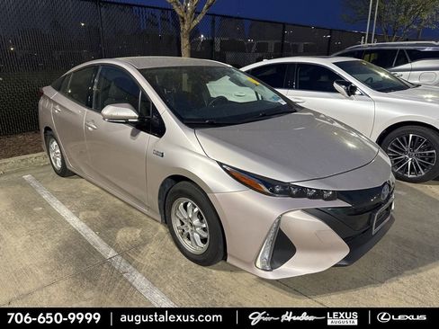 Used 2018 Toyota Prius Prime Premium w/ Preferred Accessory Package image 1
