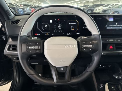 Used 2025 Kia K4 EX w/ GT-Line Sunroof Package FWD image 14