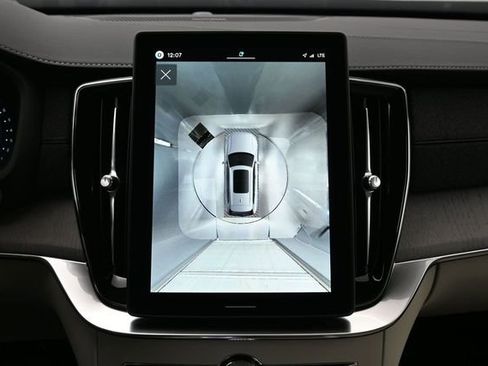 New 2026 Volvo XC90 B6 Ultra w/ Protection Package Premier AWD/4WD image 22