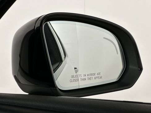 Used 2019 Volvo XC40 T5 R-Design image 26