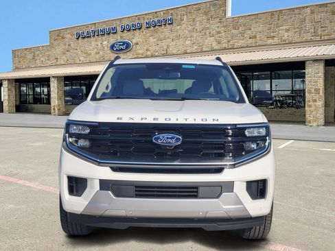 New 2025 Ford Expedition Platinum w/ Platinum Ultimate Package image 6