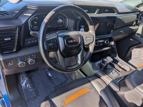 Used 2024 GMC Sierra 1500 AT4 w/ Technology Package AWD/4WD image 10