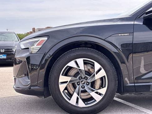 Used 2022 Audi e-tron Premium AWD/4WD image 14