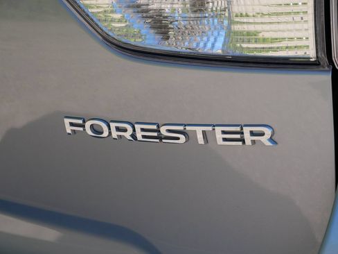 Used 2024 Subaru Forester Limited AWD/4WD image 8
