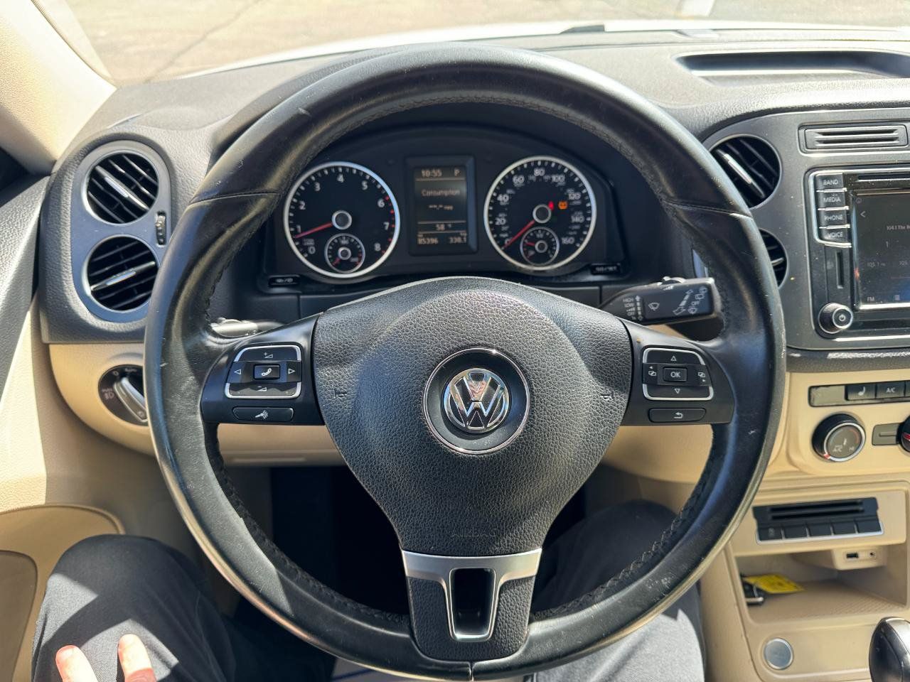 Used 2016 Volkswagen Tiguan SE FWD image 23