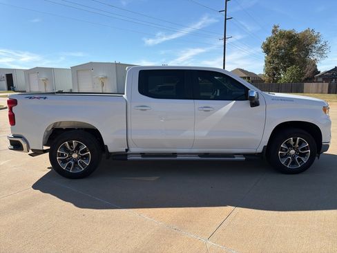 Used 2025 Chevrolet Silverado 1500 LT w/ Safety Package image 8