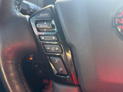 Used 2022 Nissan Frontier Pro-X w/ Pro-X Premium Package image 17