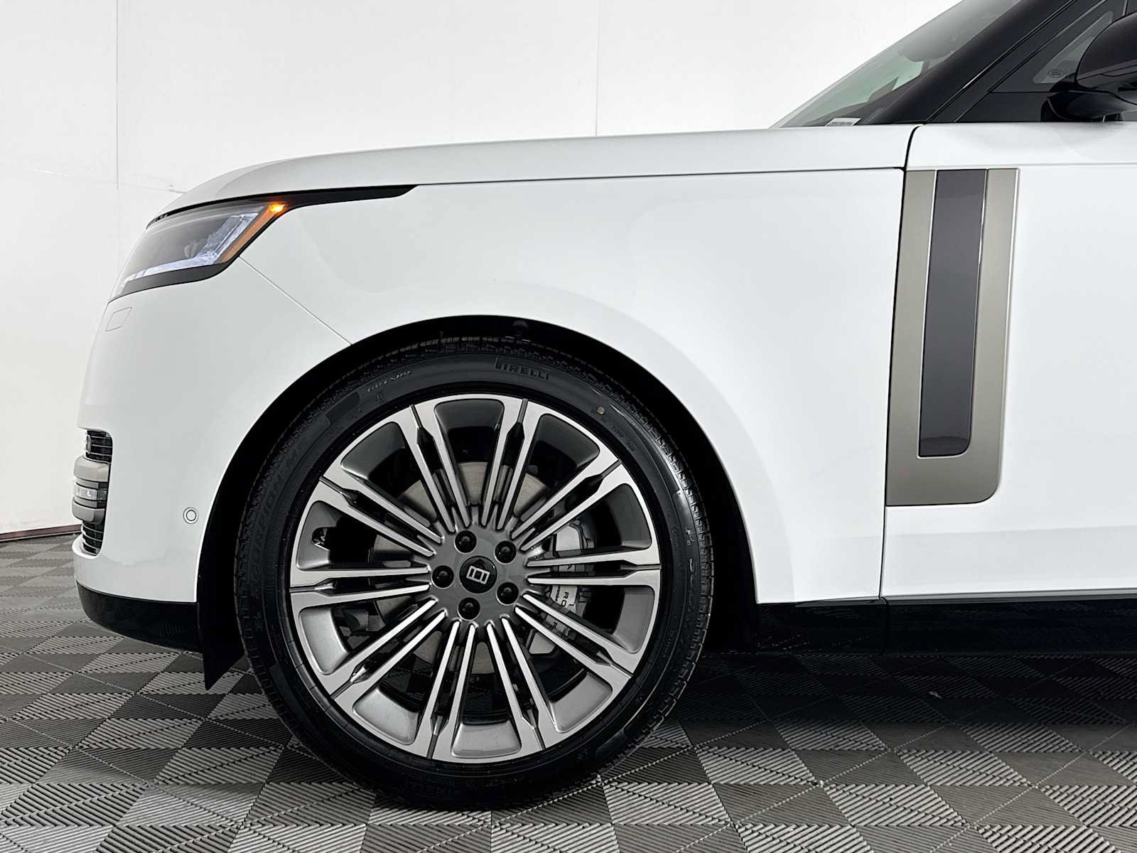 New 2027 Land Rover Range Rover SE AWD/4WD image 31