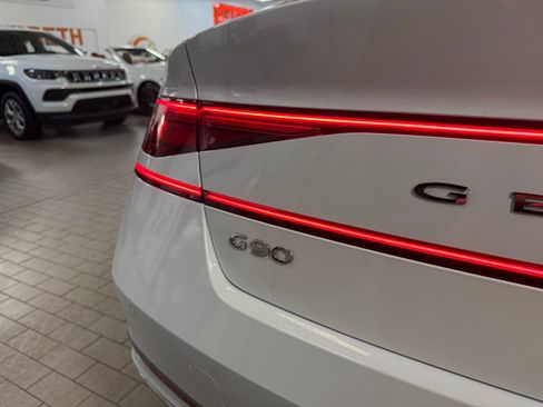 Used 2025 Genesis G90 3.5T image 8
