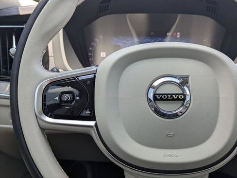 Used 2024 Volvo XC60 T8 Ultimate w/ Climate Package AWD/4WD image 14