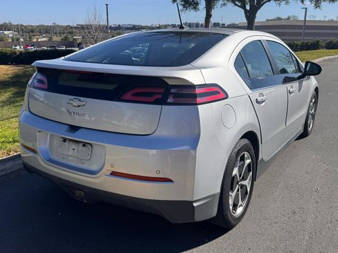 Used 2015 Chevrolet Volt w/ Enhanced Safety Package 1 FWD image 34