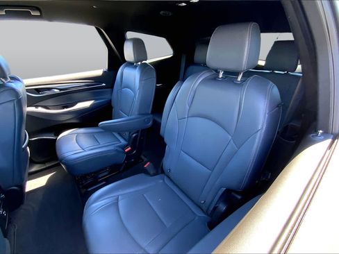 Used 2023 Buick Enclave Essence AWD/4WD image 21