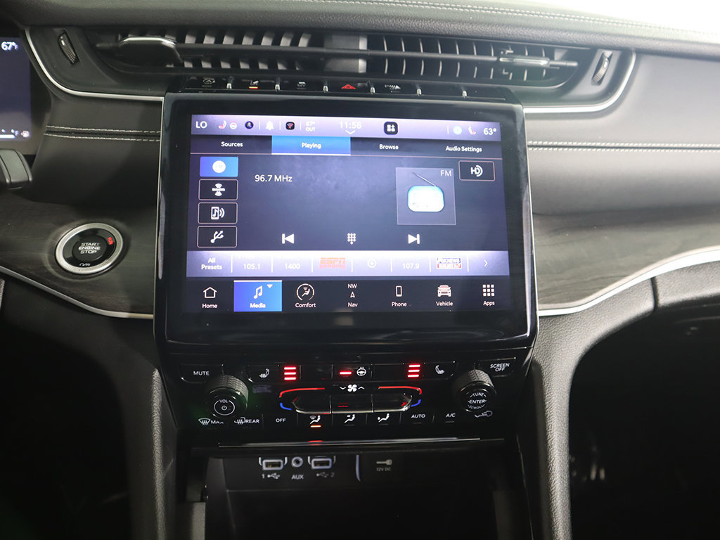 Used 2023 Jeep Grand Cherokee Limited AWD/4WD image 49