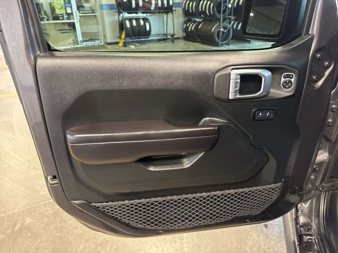 Used 2018 Jeep Wrangler Unlimited Rubicon image 23