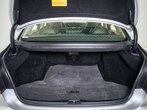 Used 2013 Lexus LS 460 AWD w/ Comfort Pkg image 28