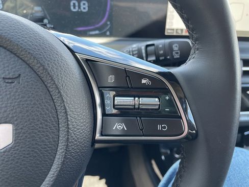 Used 2025 Kia Seltos S AWD/4WD image 25