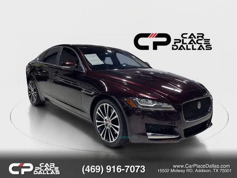 Used 2017 Jaguar XF Prestige AWD/4WD image 6