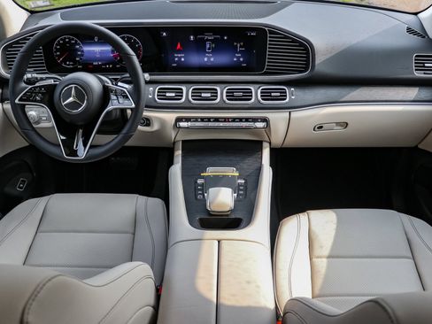 New 2025 Mercedes-Benz GLE 350 4MATIC image 9