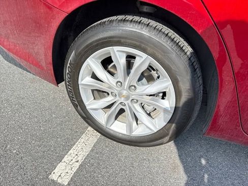 Used 2024 Chevrolet Malibu LT image 11