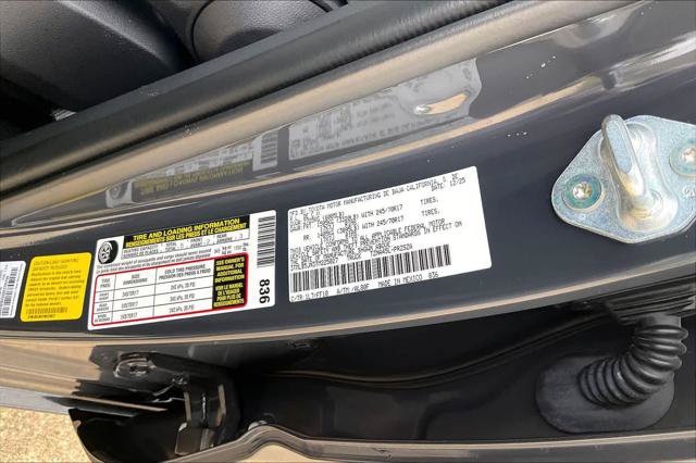 Certified 2026 Toyota Tacoma SR5 AWD/4WD image 38