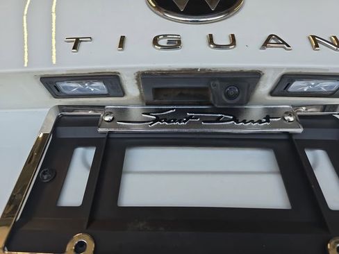 Used 2024 Volkswagen Tiguan SE w/ Panoramic Sunroof Package AWD/4WD image 22