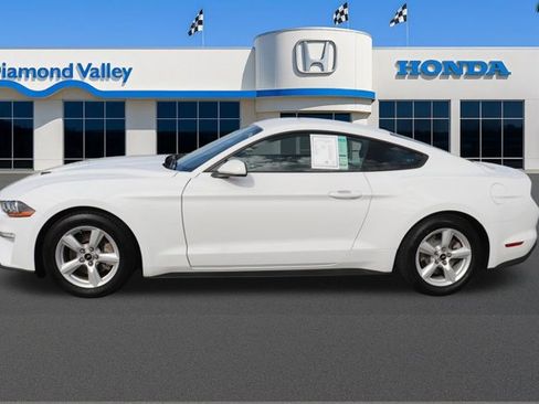 Used 2018 Ford Mustang EcoBoost image 7