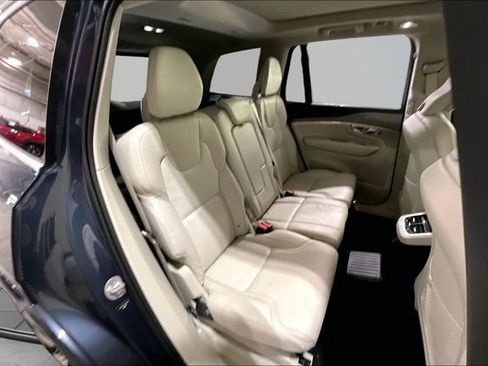 Certified 2024 Volvo XC90 T8 Ultimate w/ Protection Package Premier AWD/4WD image 30