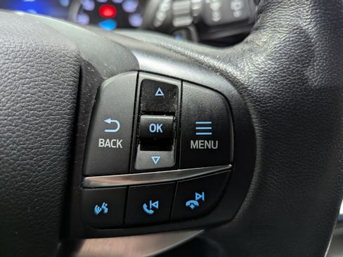 Used 2020 Ford Explorer Limited image 23