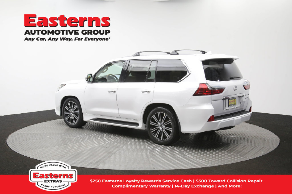 Used 2021 Lexus LX 570 4WD w/ Luxury Package image 74