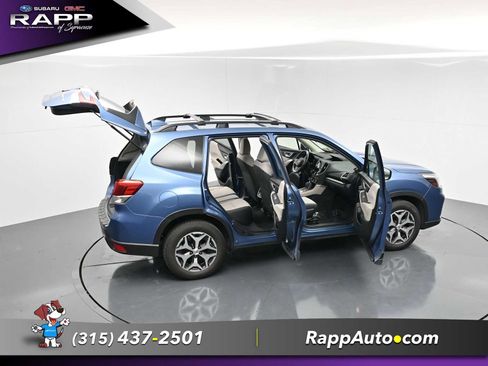 Used 2019 Subaru Forester Premium w/ All-Weather Package AWD/4WD image 29