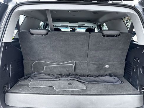 Used 2020 Cadillac Escalade Luxury image 34