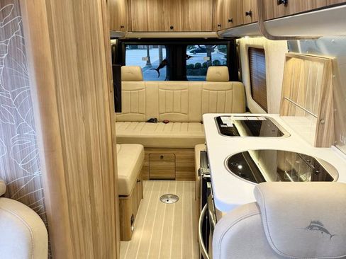 Used 2020 Mercedes-Benz Sprinter 3500 image 69