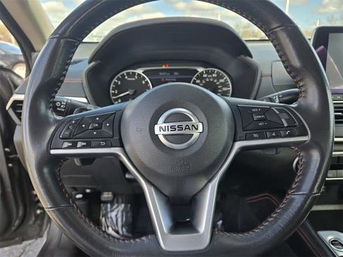 Used 2022 Nissan Altima 2.5 SR image 21