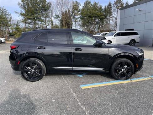 Used 2021 Buick Envision Essence w/ Sport Touring Package image 9