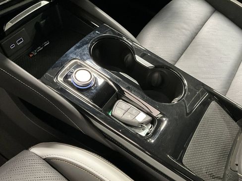 Used 2025 Buick Envision Sport Touring AWD/4WD image 18