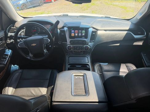 Used 2019 Chevrolet Tahoe Premier AWD/4WD image 32