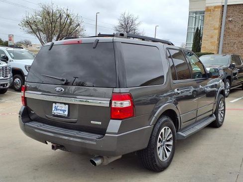 Used 2016 Ford Expedition XLT w/ Equipment Group 202A image 3