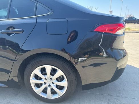 Used 2023 Toyota Corolla LE image 5