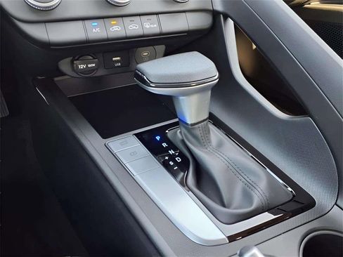 New 2026 Hyundai Elantra SE image 12