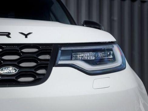 New 2026 Land Rover Discovery Dynamic SE AWD/4WD image 6