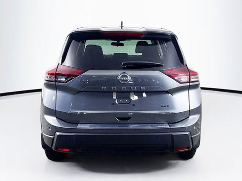 Certified 2026 Nissan Rogue SV image 6