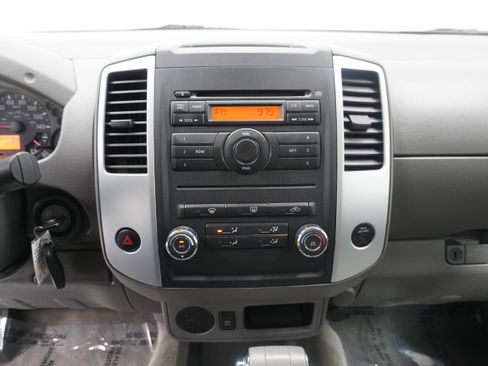 Used 2011 Nissan Frontier SV RWD image 15
