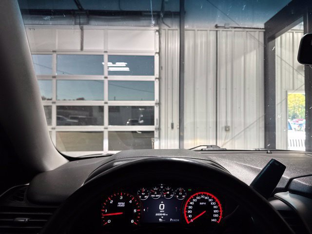 Used 2015 GMC Yukon Denali w/ Premium Package AWD/4WD image 8