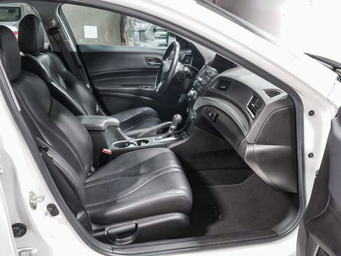 Used 2020 Acura ILX image 16